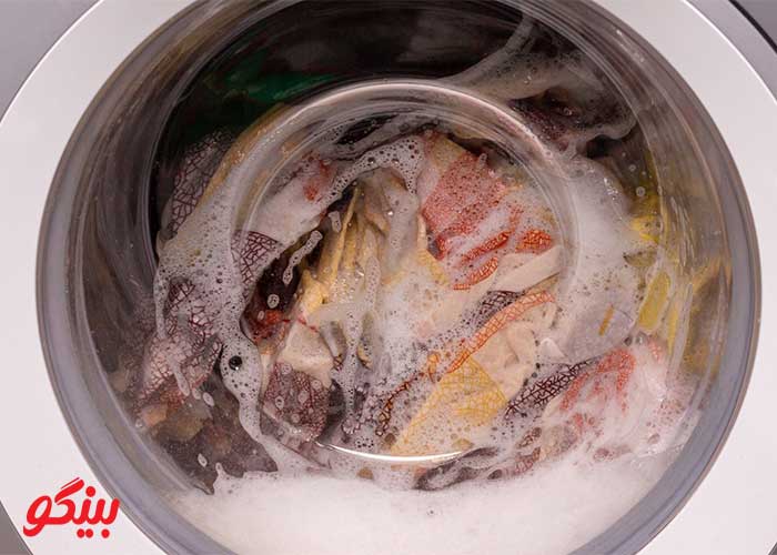 پودر دستی در ماشین لباسشویی کف زیادی تولید می‌کند